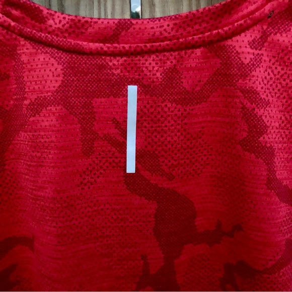 Red Camo Shirt Short Sleeve Zelo Men's Workout Top Sz. Medium - Picture 5 of 5